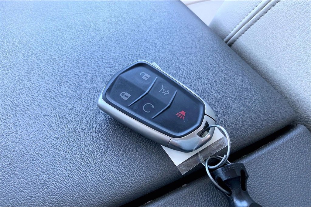 Used 2023 Cadillac XT6 Premium Luxury image 27