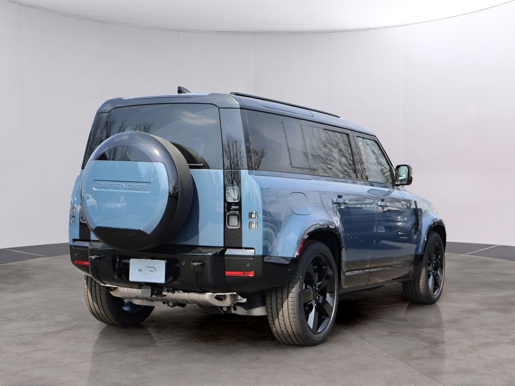 New 2026 Land Rover Defender 110 X-Dynamic SE image 7
