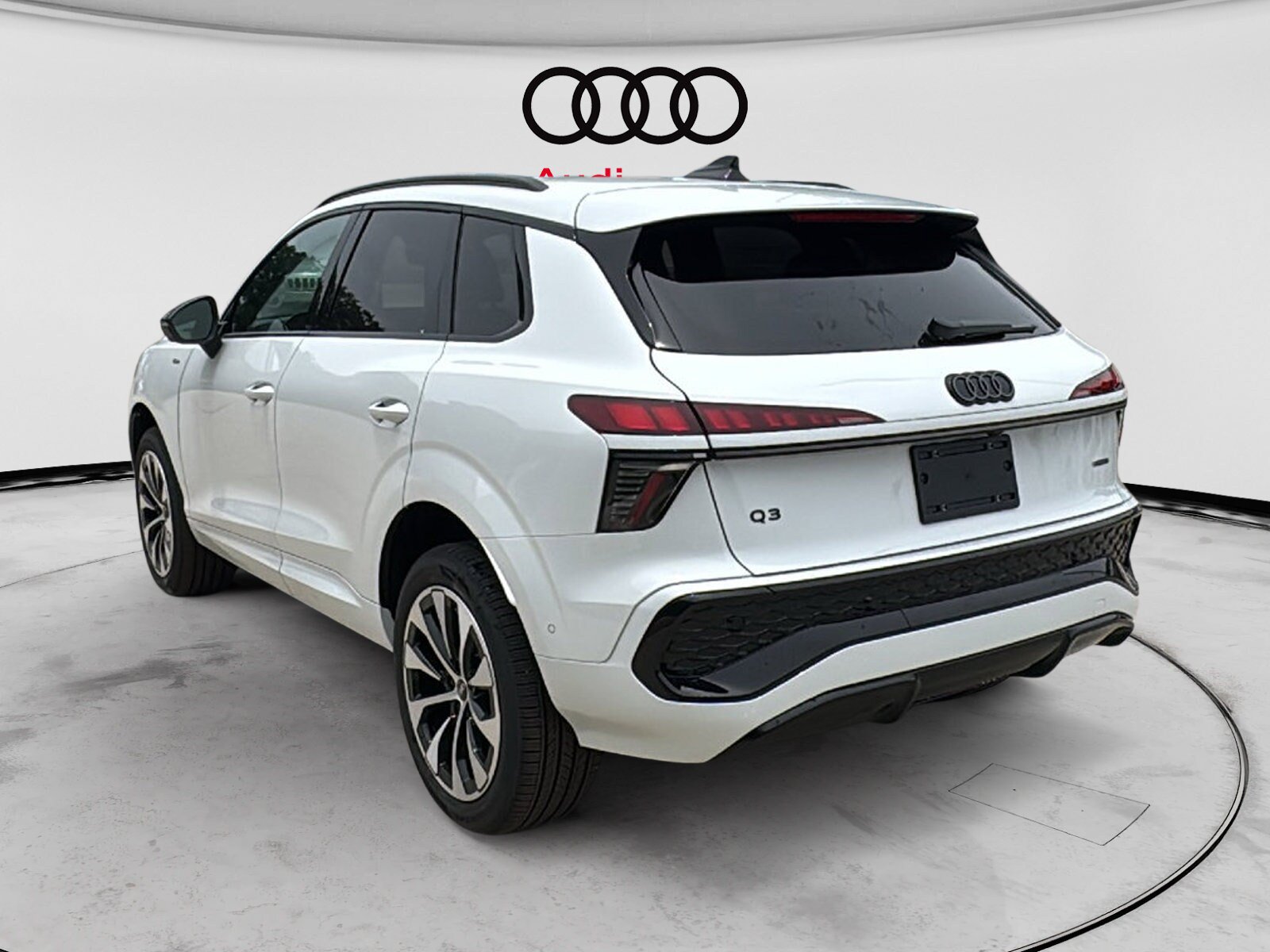 New 2026 Audi Q3 quattro 2.0T AWD/4WD image 5