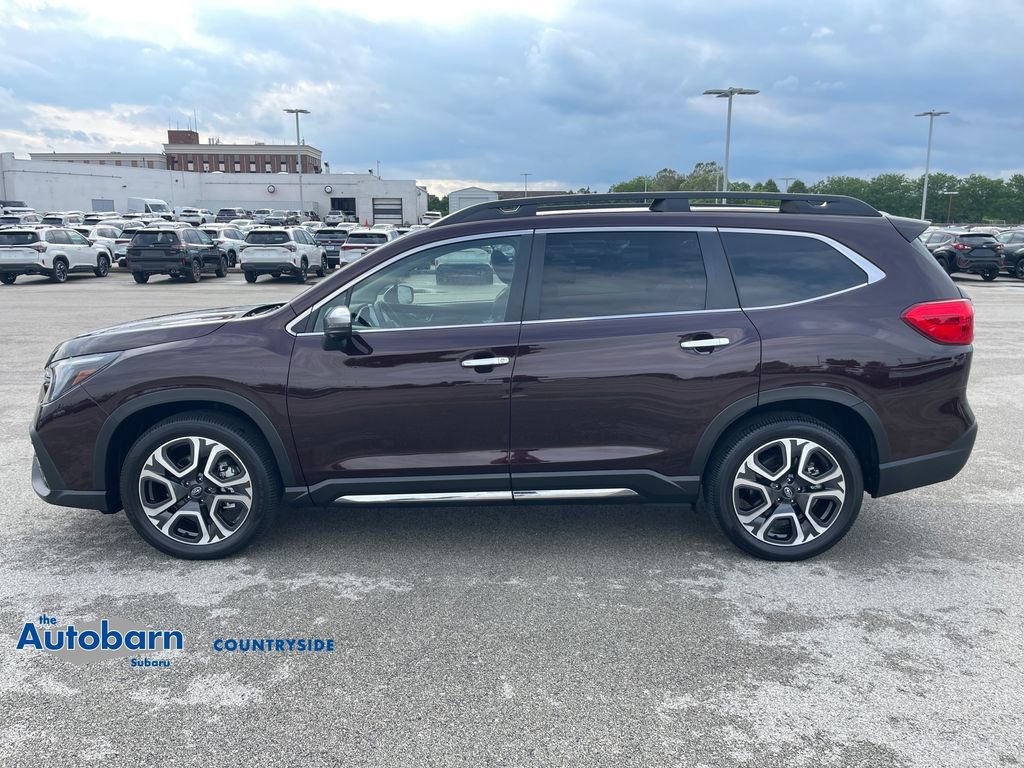 Used 2023 Subaru Ascent Touring AWD/4WD image 2