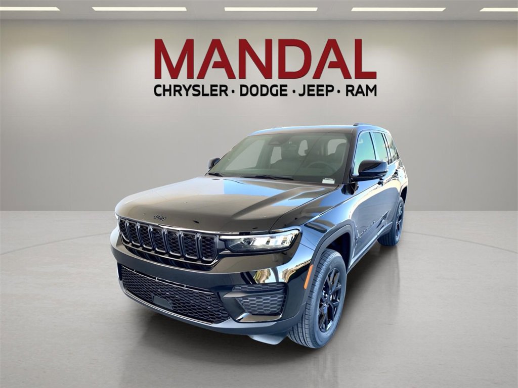 New 2025 Jeep Grand Cherokee Laredo