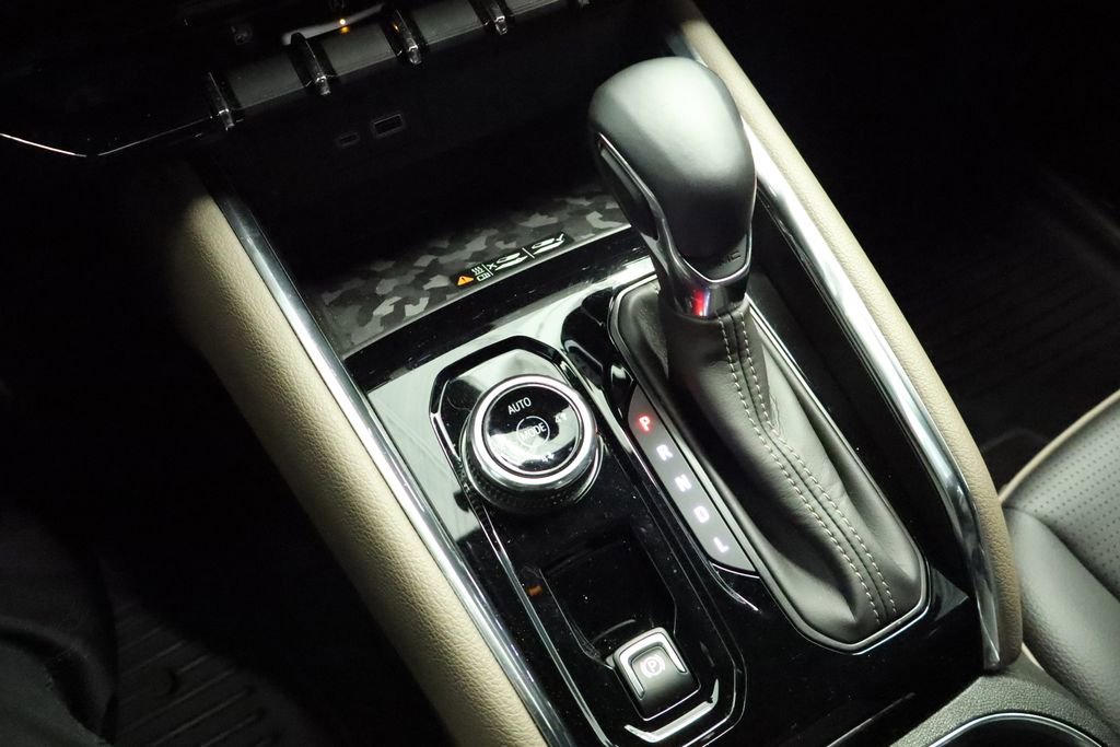 Used 2023 GMC Canyon Denali image 37