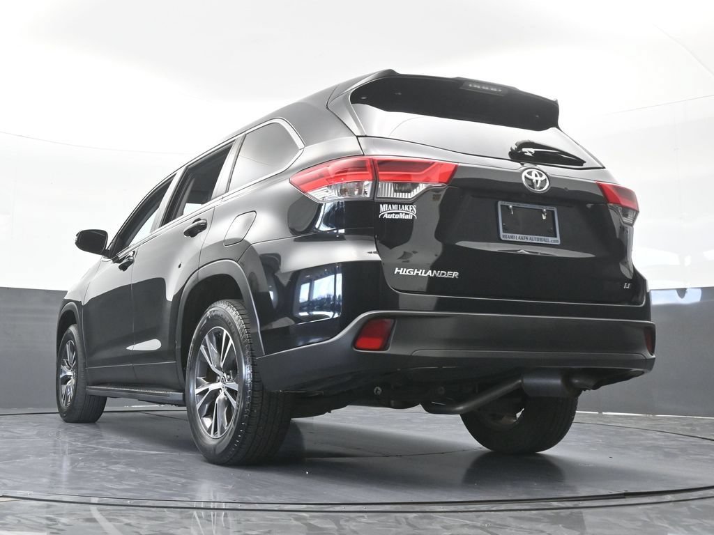 Used 2019 Toyota Highlander Plus FWD image 62