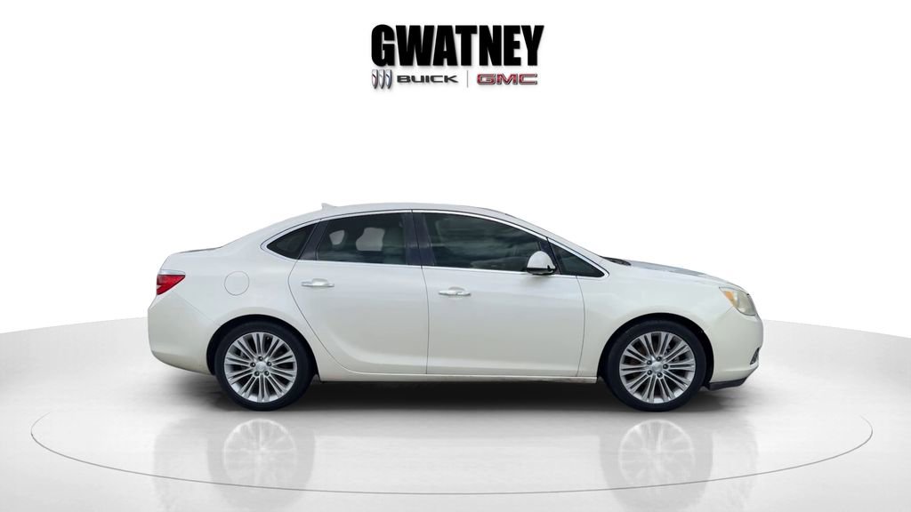 Used 2013 Buick Verano Convenience FWD image 4