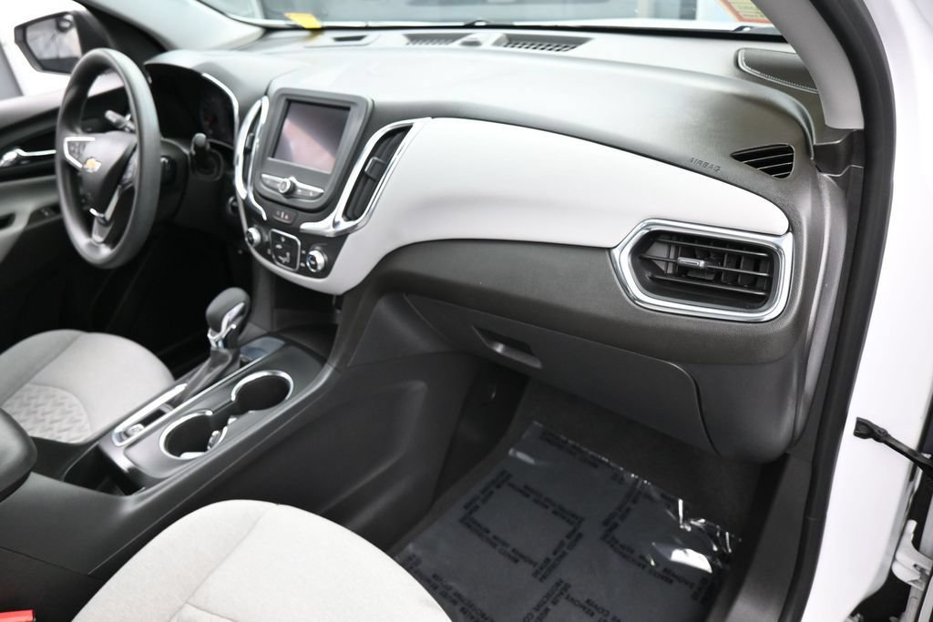 Used 2023 Chevrolet Equinox LS FWD image 39