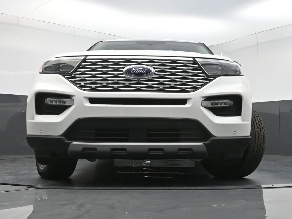 Used 2020 Ford Explorer Platinum w/ Premium Technology Package image 30
