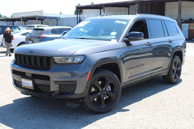 Used 2023 Jeep Grand Cherokee L Laredo AWD/4WD image 12