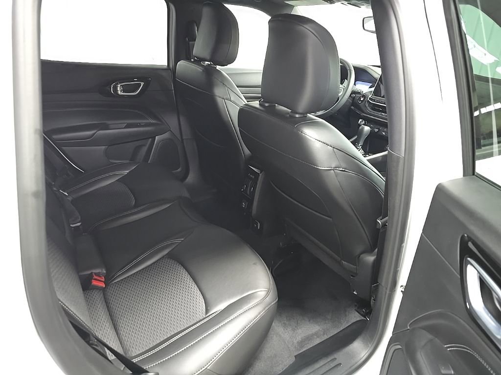 Used 2023 Jeep Compass Altitude image 17