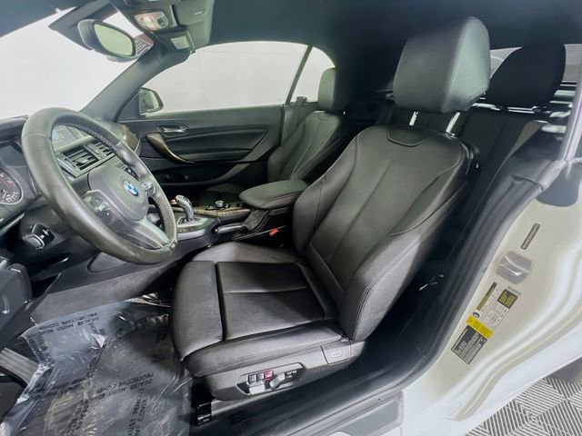 Used 2017 BMW 230i Convertible image 10