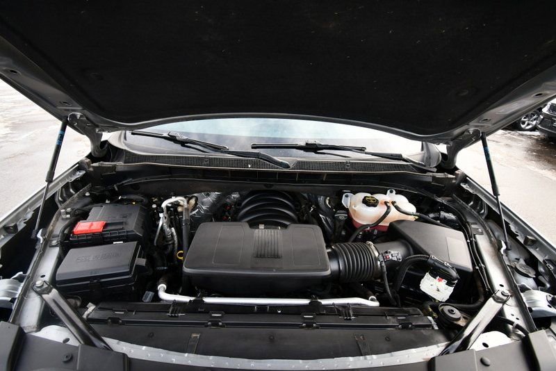 Used 2024 Chevrolet Suburban LT AWD/4WD image 25