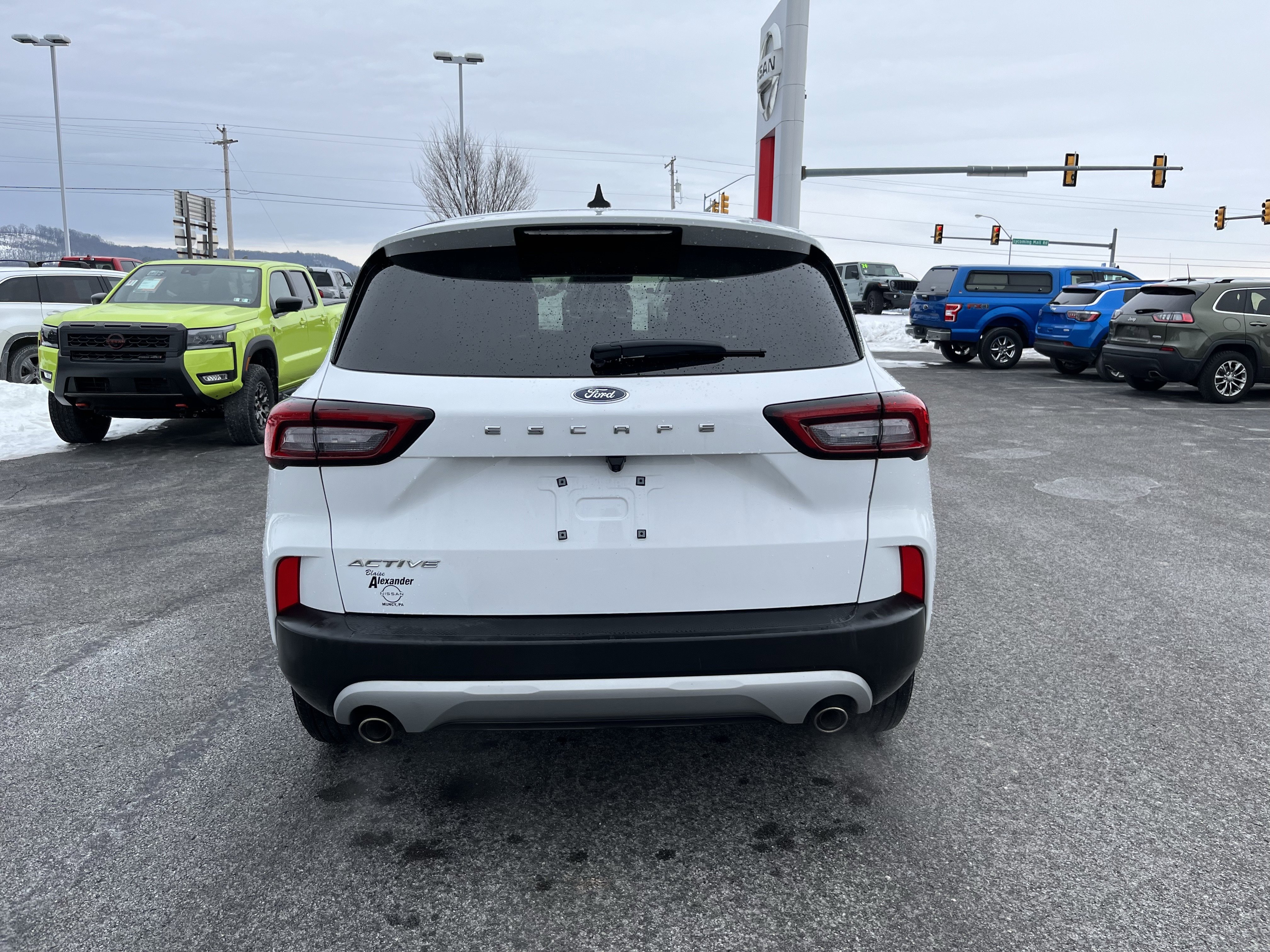 Used 2024 Ford Escape Active w/ Cold Weather Package image 4