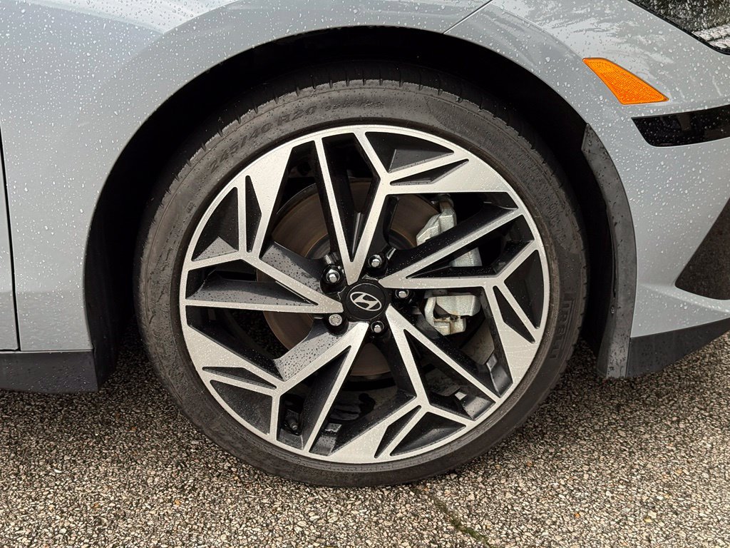 Used 2023 Hyundai Ioniq 6 Limited RWD image 41
