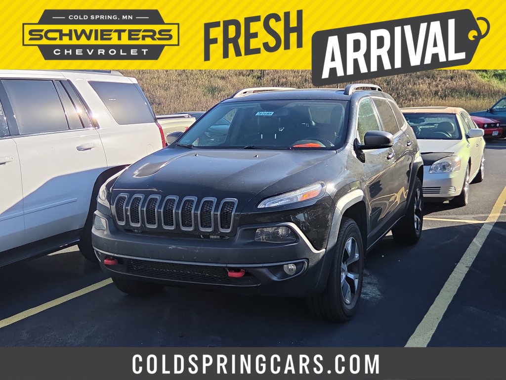 Used 2018 Jeep Cherokee Trailhawk AWD/4WD image 1