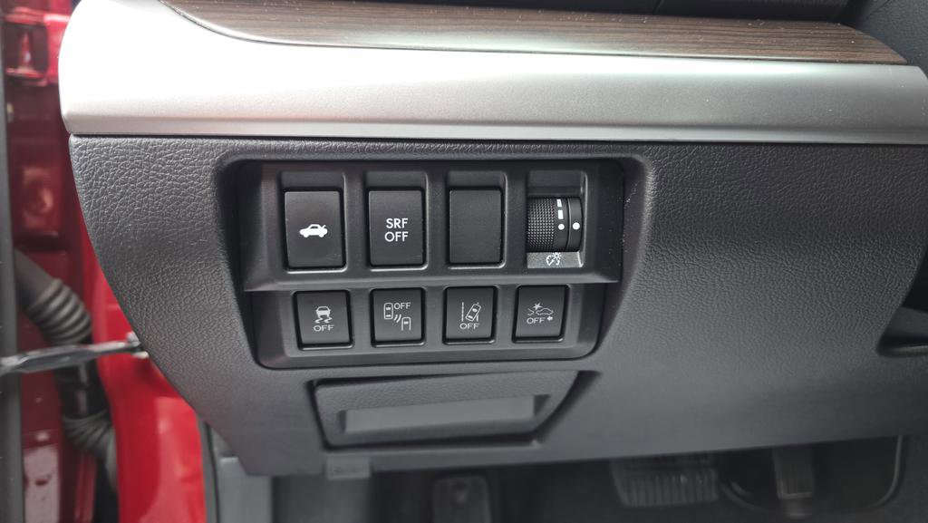 Used 2016 Subaru Legacy 3.6R Limited image 19