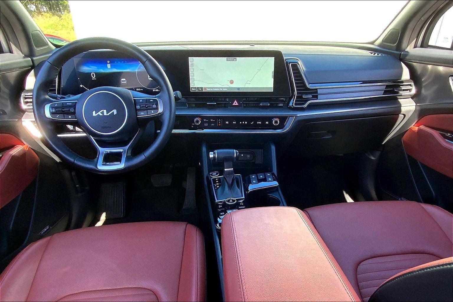 Used 2024 Kia Sportage SX image 13