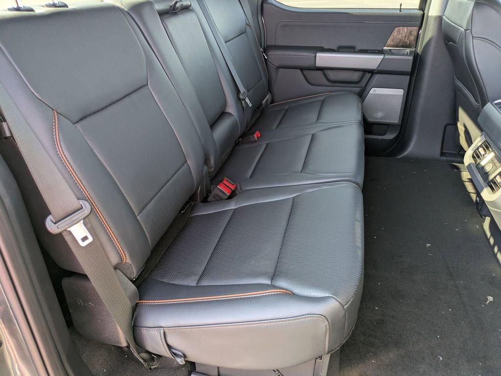 New 2026 Ford F250 Lariat w/ FX4 Off-Road Package image 19