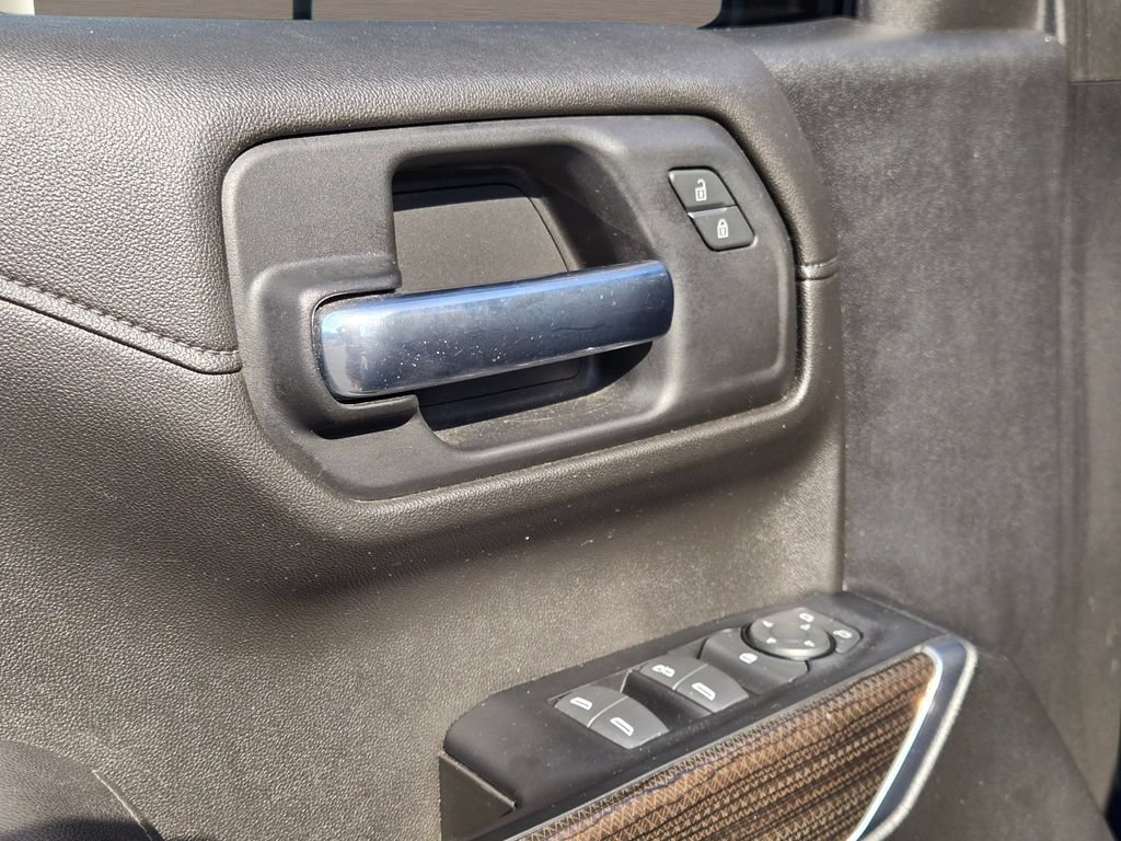 Used 2022 Chevrolet Silverado 1500 LT Trail Boss w/ Convenience Package II AWD/4WD image 20
