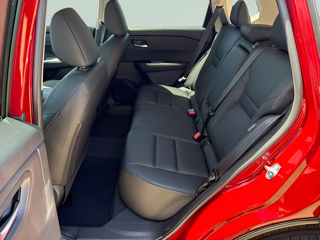 New 2026 Nissan Rogue Dark Armor AWD/4WD image 25