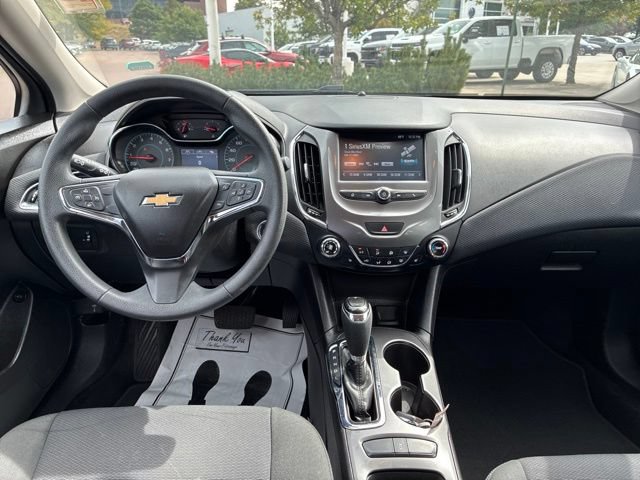 Used 2017 Chevrolet Cruze LT w/ Convenience Package FWD image 17