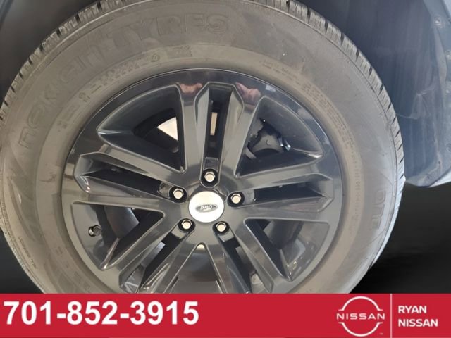 Used 2015 Ford Explorer XLT w/ Equipment Group 201B AWD/4WD image 11