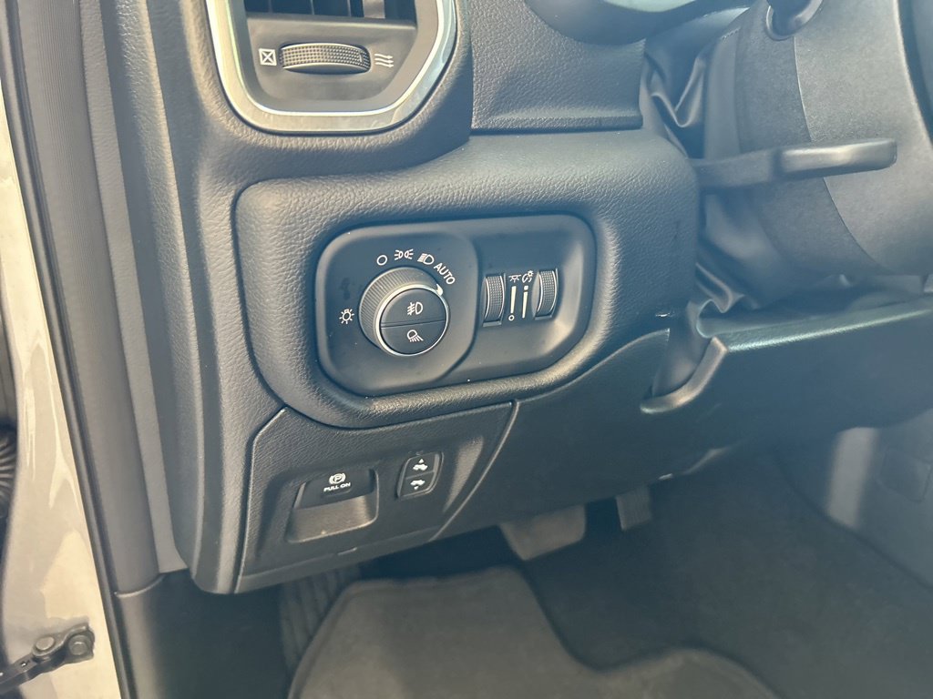 Used 2026 RAM 1500 Laramie AWD/4WD image 46