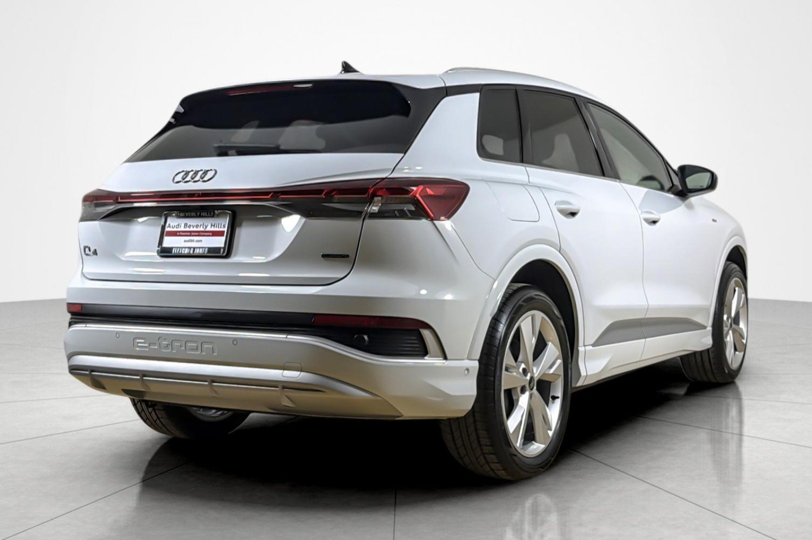 Certified 2023 Audi Q4 e-tron Premium Plus w/ Premium Plus AWD/4WD image 5