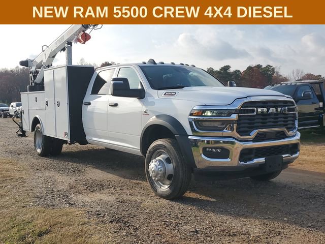 New 2025 RAM 5500 Tradesman AWD/4WD image 17