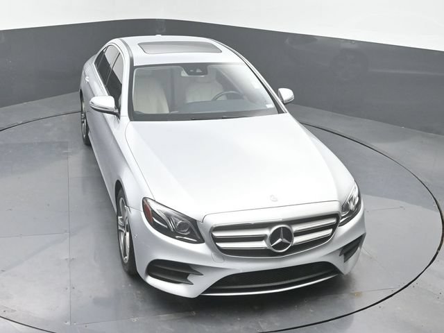 Used 2017 Mercedes-Benz E 300 4MATIC image 41