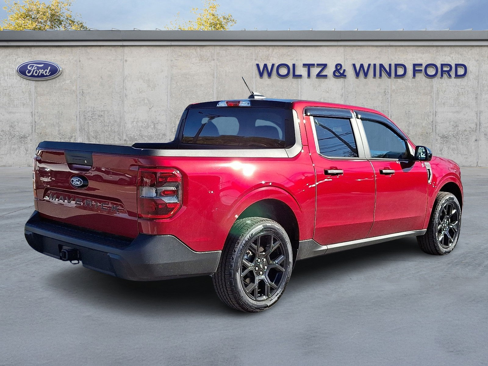 Used 2025 Ford Maverick XLT w/ Equipment Group 301A image 6