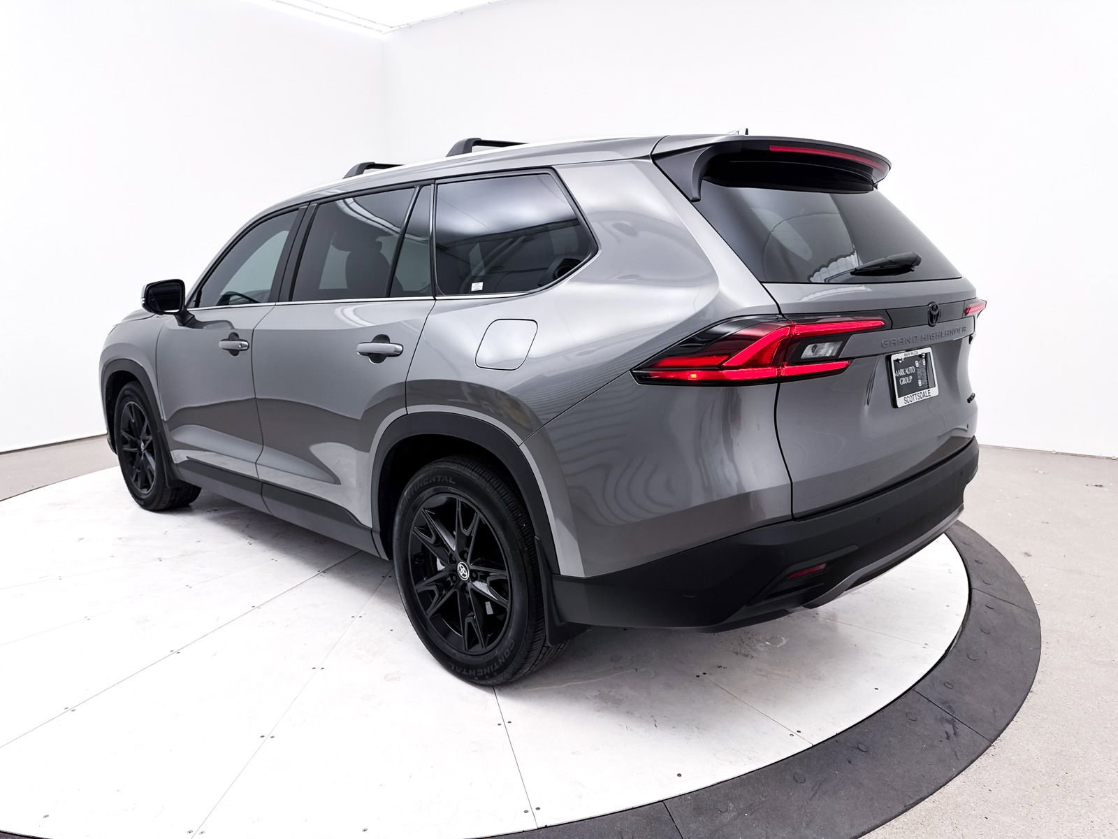 Used 2025 Toyota Grand Highlander FWD image 19