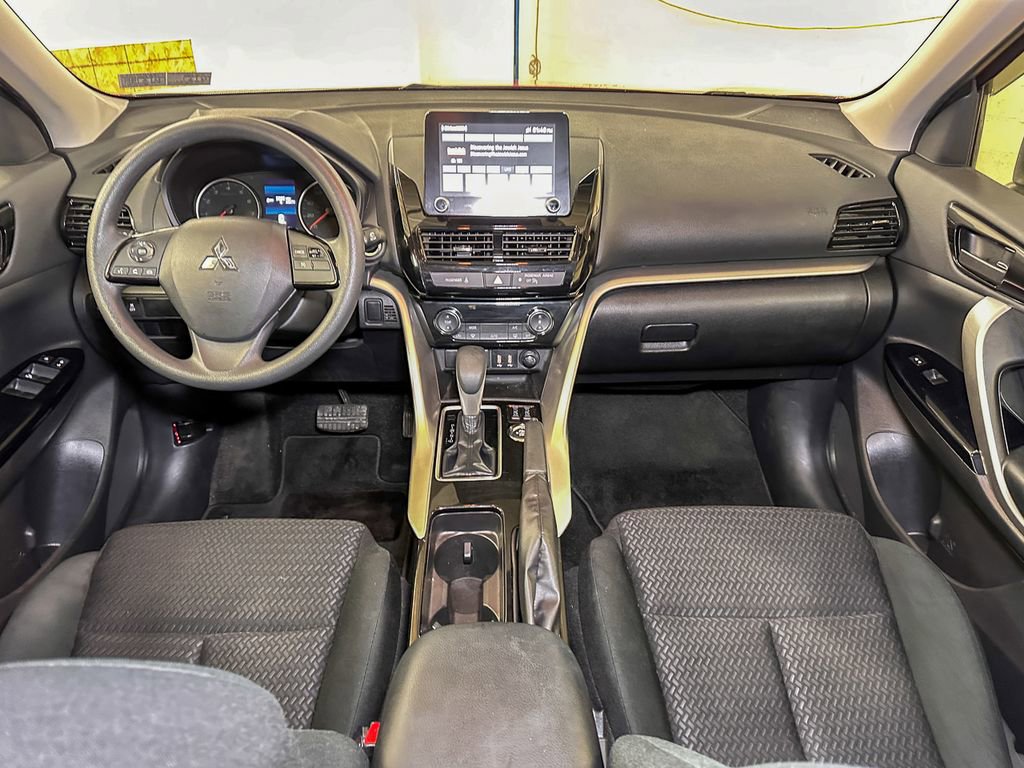 Used 2024 Mitsubishi Eclipse Cross AWD image 28
