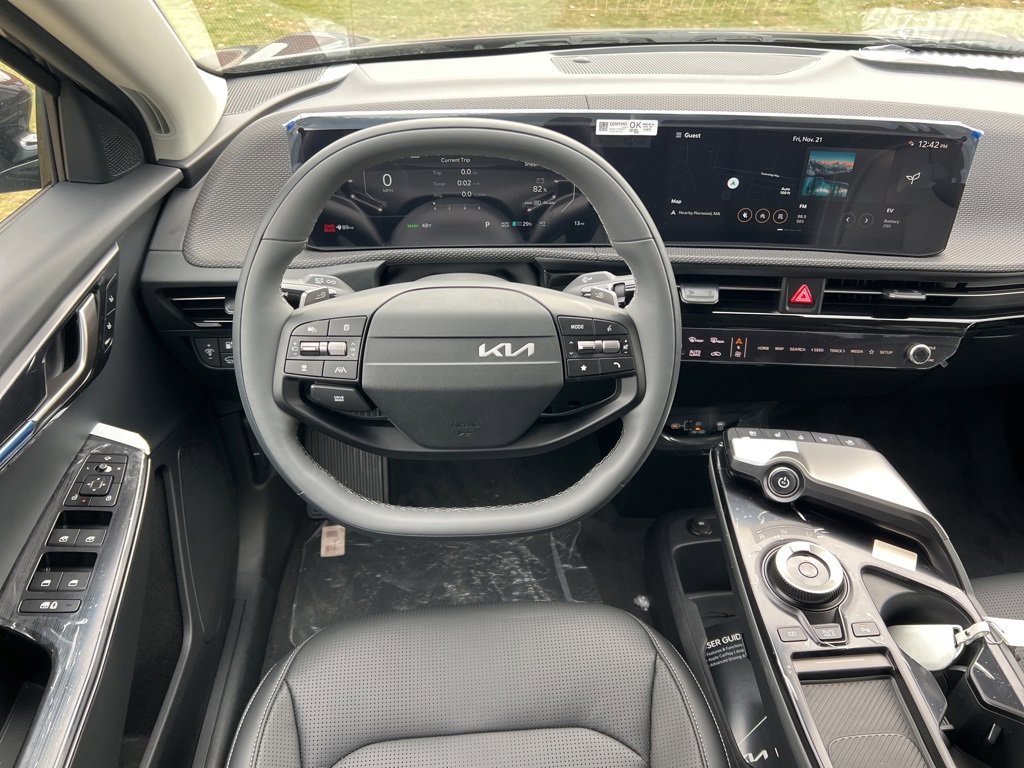 New 2025 Kia EV6 Wind image 10