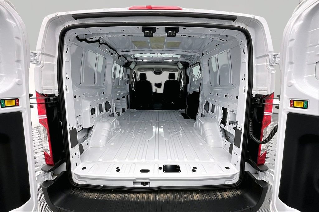 Used 2026 Ford Transit 150 Low Roof RWD image 26