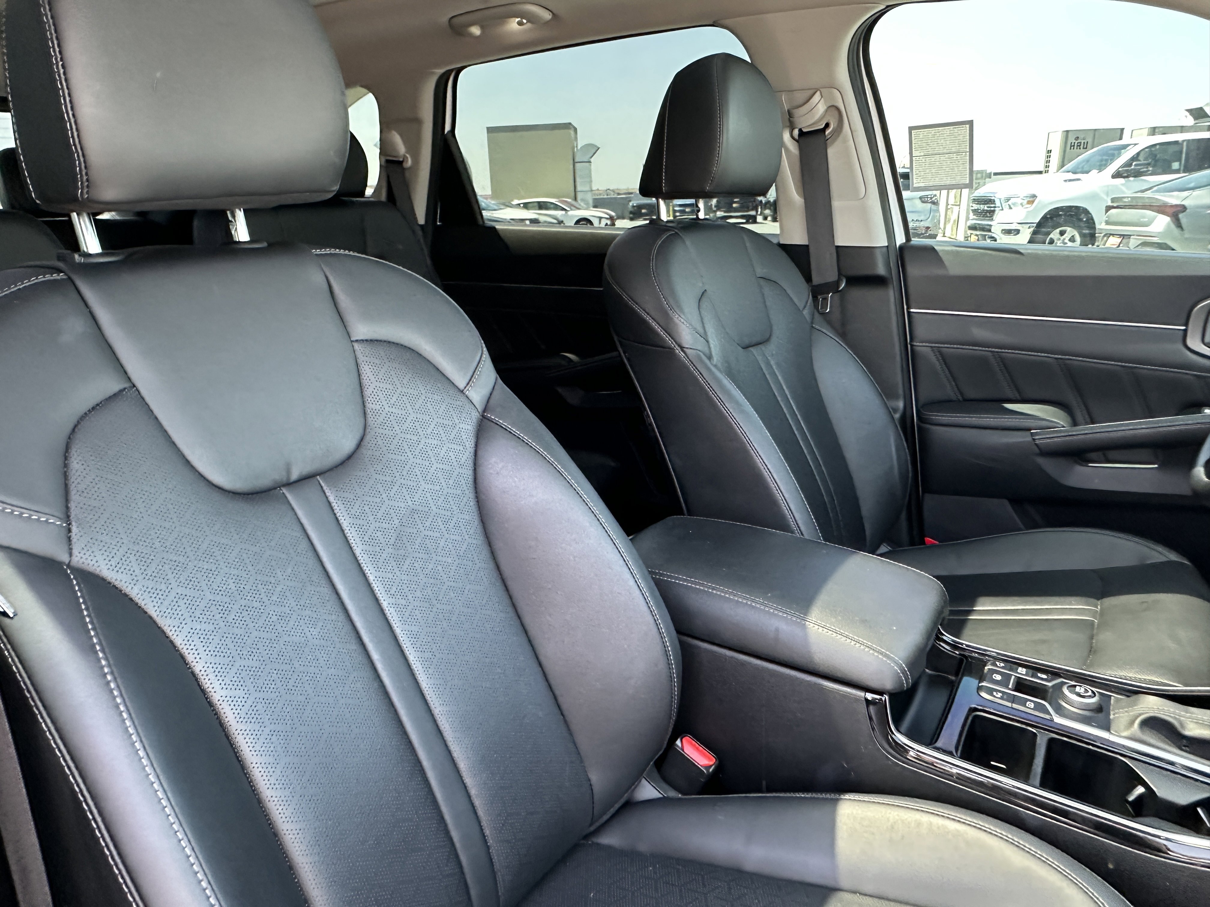Used 2023 Kia Sorento SX FWD image 16