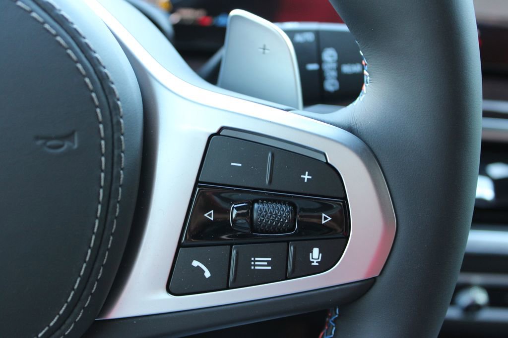 New 2026 BMW X7 M60i image 32