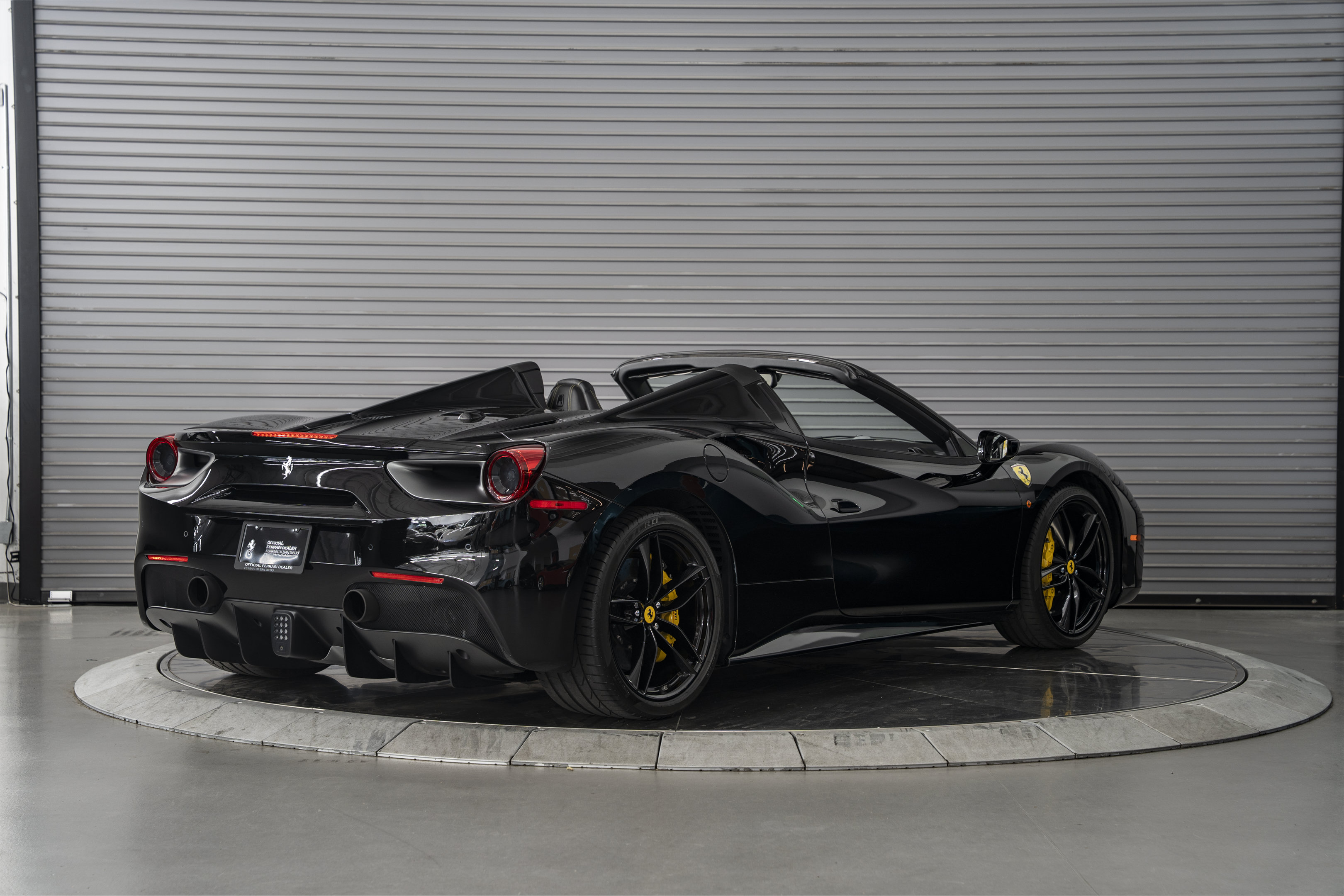Certified 2018 Ferrari 488 Spider RWD image 5