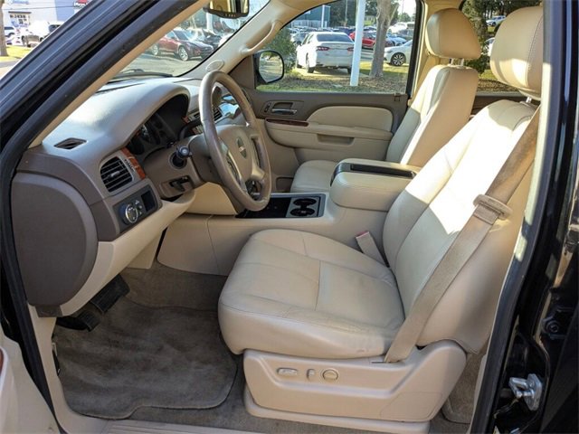 Used 2013 GMC Yukon SLT w/ SLT-2 Equipment Package image 18