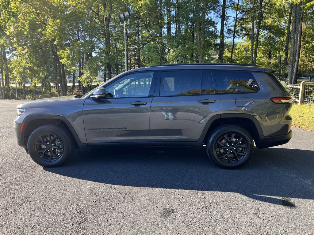 Certified 2024 Jeep Grand Cherokee L Laredo AWD/4WD image 6