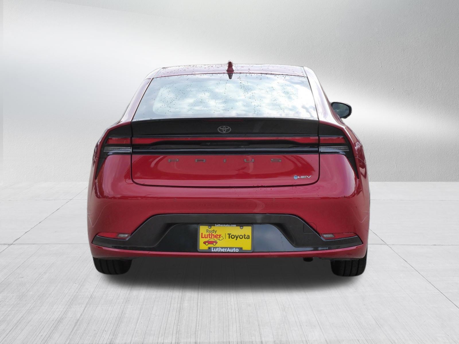 Certified 2025 Toyota Prius XLE FWD image 7
