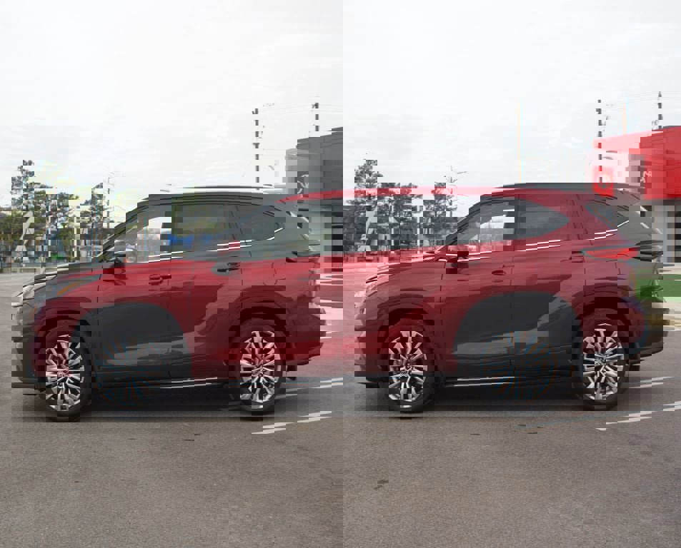 Used 2022 Toyota Highlander Platinum image 14