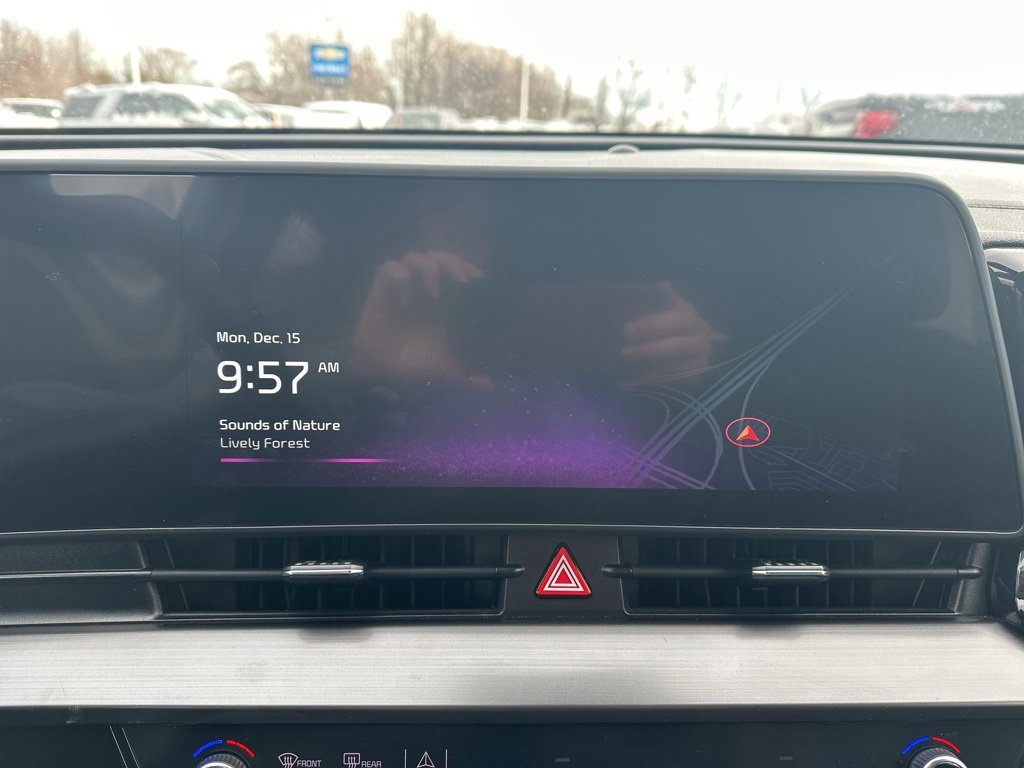 Used 2023 Kia Sportage EX image 16