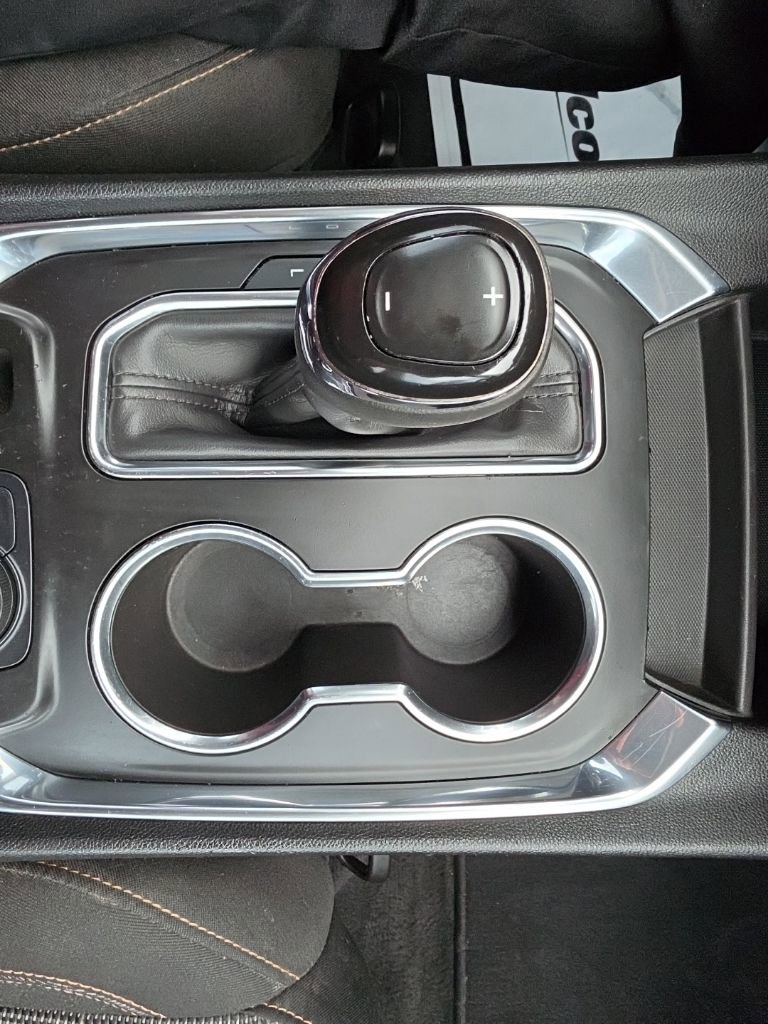 Used 2019 Chevrolet Traverse LS FWD image 19