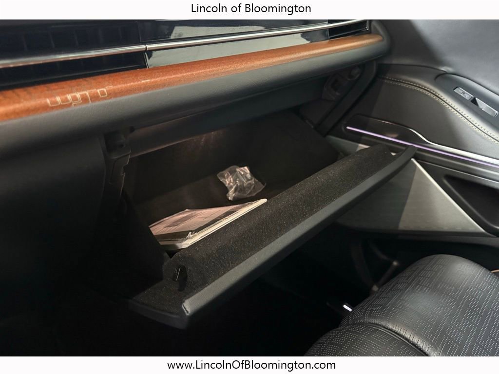 Used 2025 Lincoln Navigator Black Label image 45