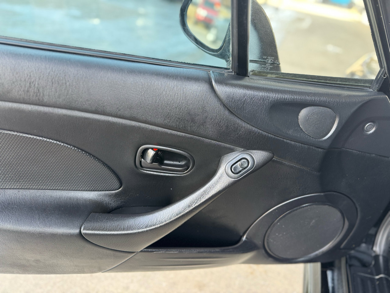 Used 2002 MAZDA MX-5 Miata image 21