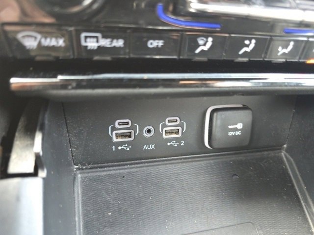 Used 2024 Jeep Grand Cherokee L Laredo image 17