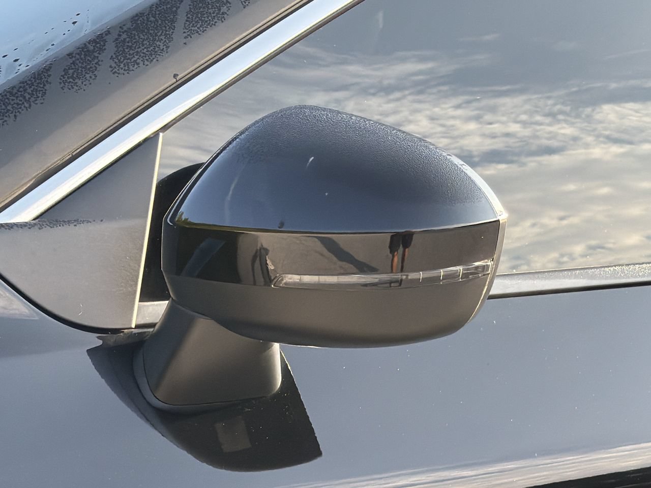 Certified 2023 Nissan Rogue SV FWD image 32