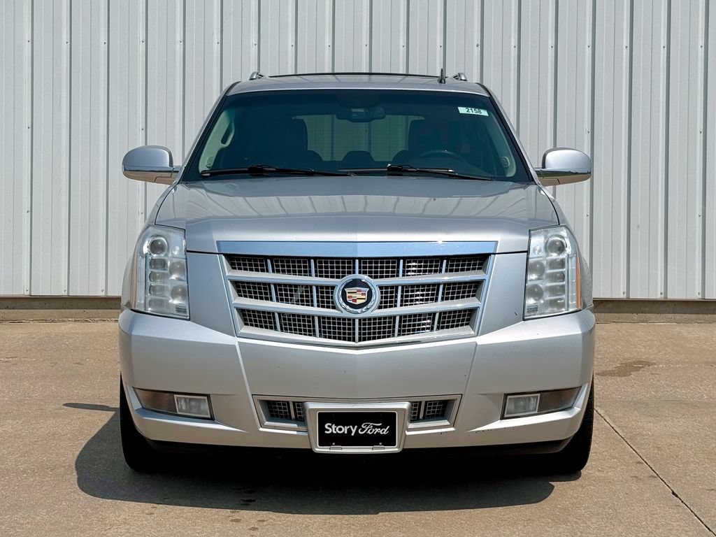Used 2013 Cadillac Escalade ESV Platinum AWD/4WD image 9