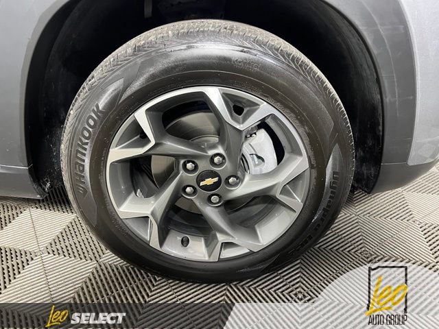Used 2024 Chevrolet Trax LT w/ Driver Confidence Package FWD image 24