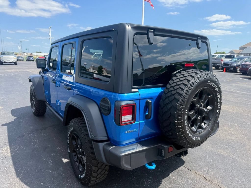 Used 2023 Jeep Wrangler Unlimited w/ Cold Weather Group AWD/4WD image 6