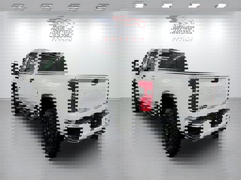 Used 2022 Chevrolet Silverado 2500 LTZ w/ LTZ Plus Package image 6